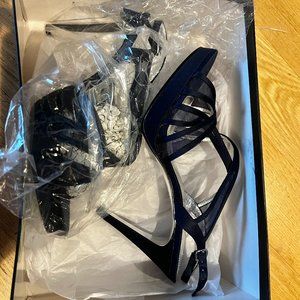 BRAND NEW / UNWORN Adrianna Papell Women's Navy Strappy Heels size 9.5
